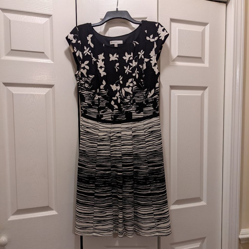 Robbie Bee Black and White Dress